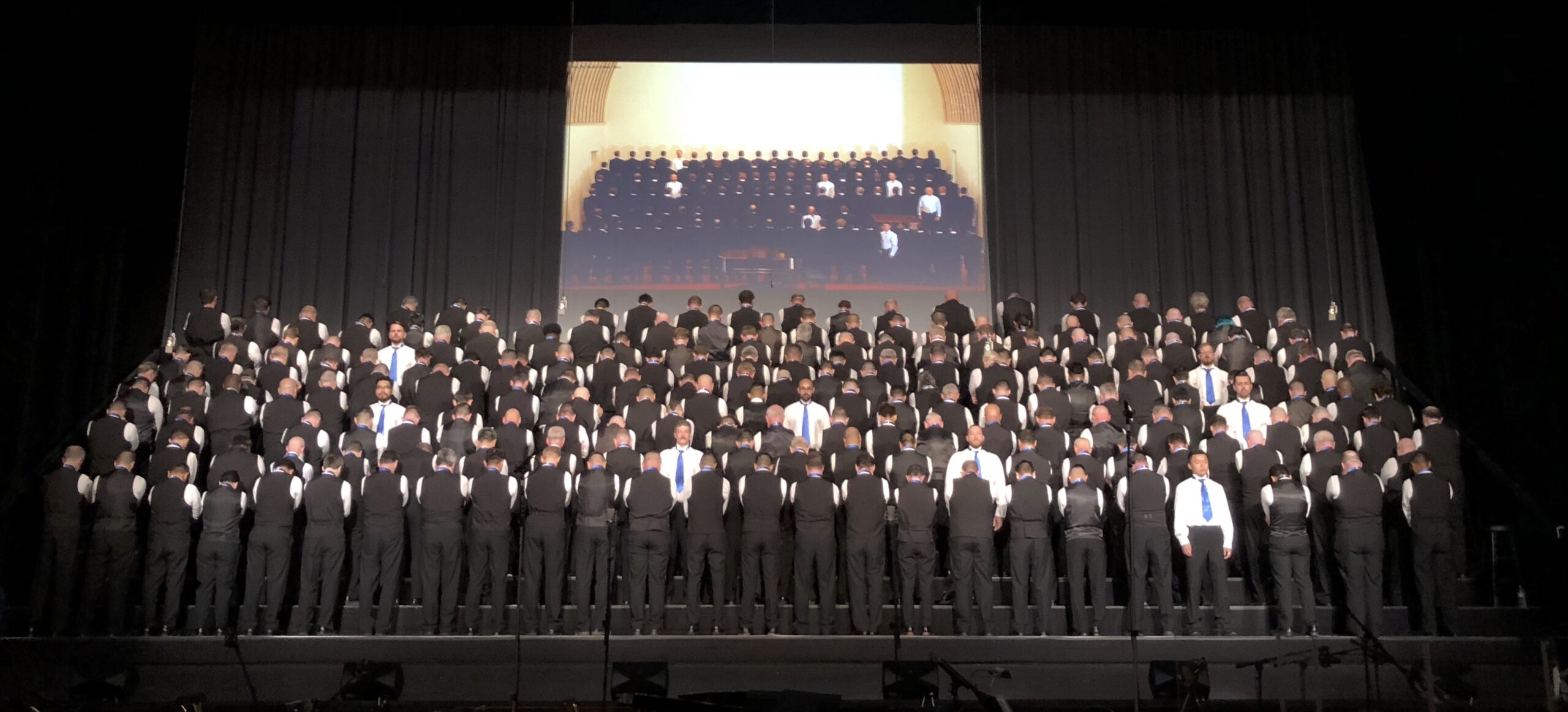 2018 reenactment photo of the gay men's choir