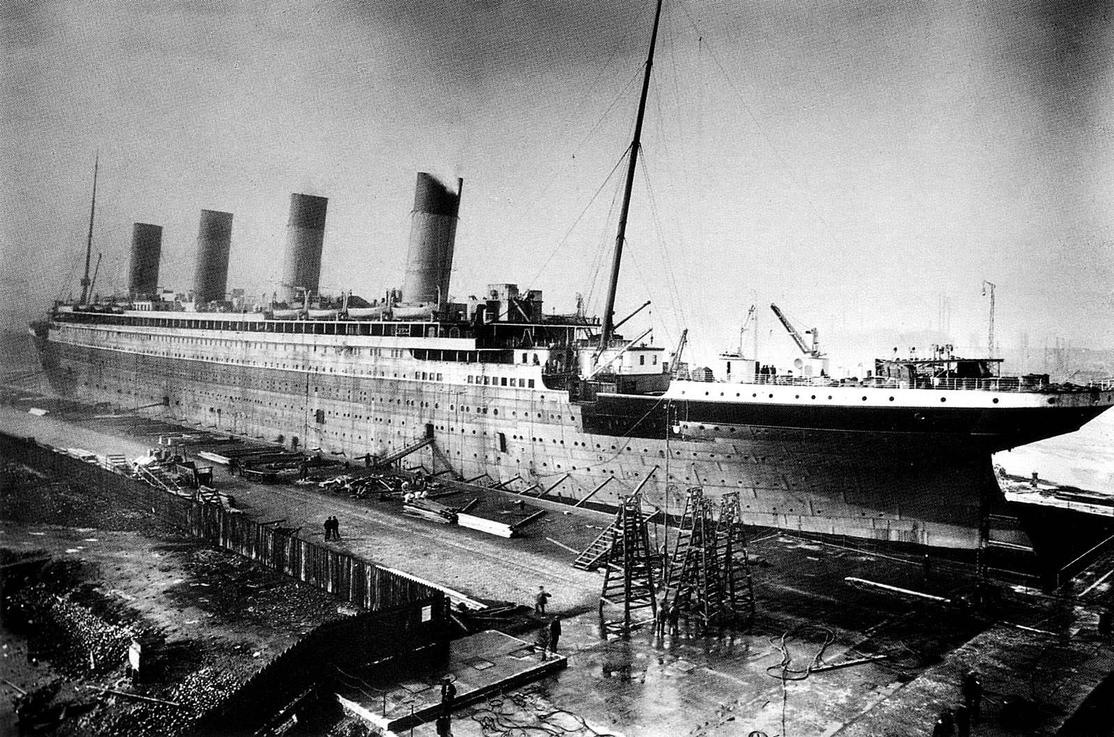 Were These Actual Mistakes in the 1997 'Titanic' Film? | Snopes.com