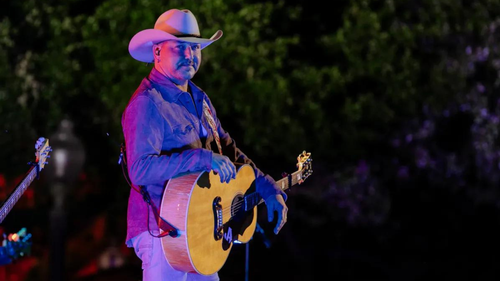 Jason Aldean Articles | Snopes.com